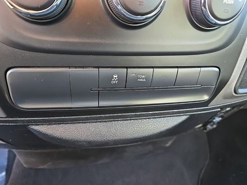 Used 2019 RAM 1500 Express image 34