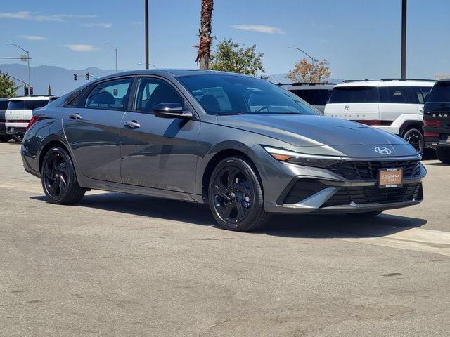 New 2026 Hyundai Elantra SEL Sport FWD image 33