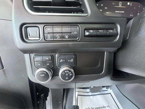 Used 2022 GMC Yukon AT4 w/ AT4 Premium Package image 31