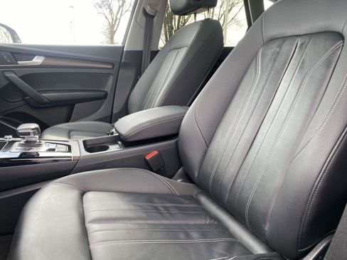 Certified 2023 Audi Q5 2.0T Premium w/ Convenience Package image 15