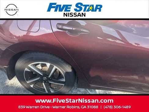 Used 2025 Nissan Sentra SV FWD image 7