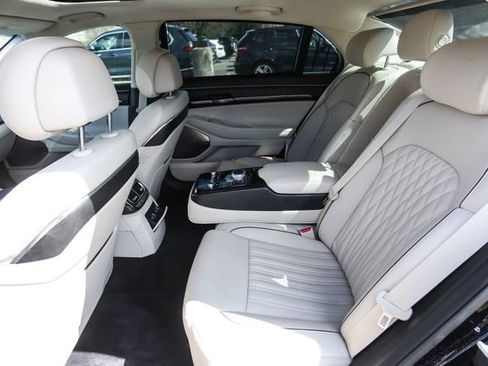 Used 2020 Genesis G90 3.3T Premium AWD/4WD image 35