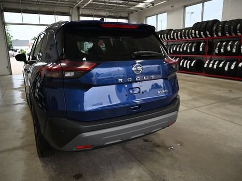 Used 2021 Nissan Rogue SV AWD/4WD image 7