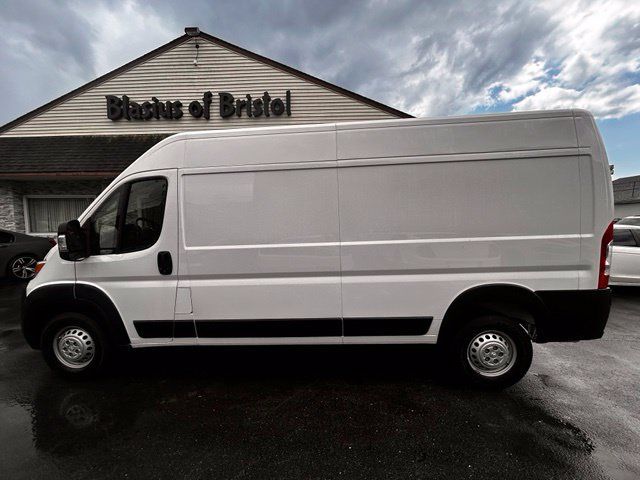 Used 2025 RAM ProMaster 2500 w/ Convenience Group FWD image 8