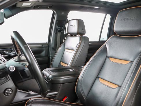 Used 2023 GMC Yukon XL AT4 AWD/4WD image 27