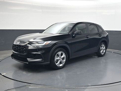 Used 2025 Honda HR-V LX image 8