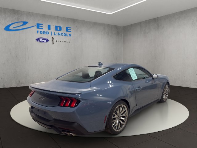 Used 2025 Ford Mustang GT Premium RWD image 10