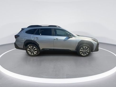 Used 2023 Subaru Outback Limited XT image 9