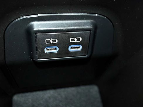 Used 2022 Toyota RAV4 XLE FWD image 28