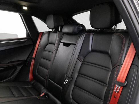 Used 2024 Porsche Macan GTS AWD/4WD image 33