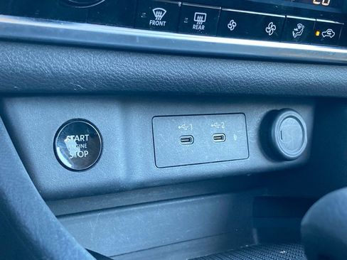 Used 2025 Nissan Rogue SV image 24