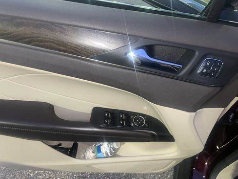 Used 2017 Lincoln MKC Reserve image 6