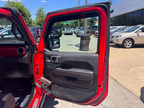 Used 2021 Jeep Gladiator Rubicon AWD/4WD image 25