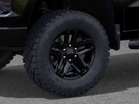 New 2026 Chevrolet Silverado 1500 Custom Trail Boss w/ Dark Appearance Package AWD/4WD image 9
