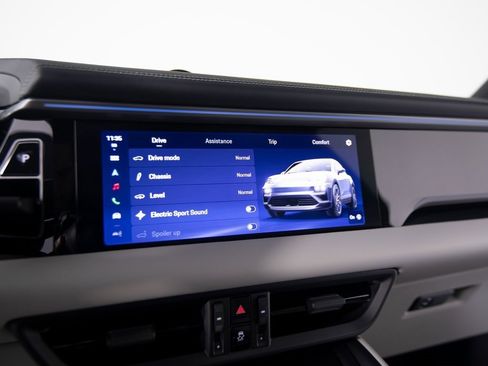 New 2025 Porsche Macan 4 Electric image 22