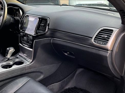 Used 2019 Jeep Grand Cherokee Limited image 14