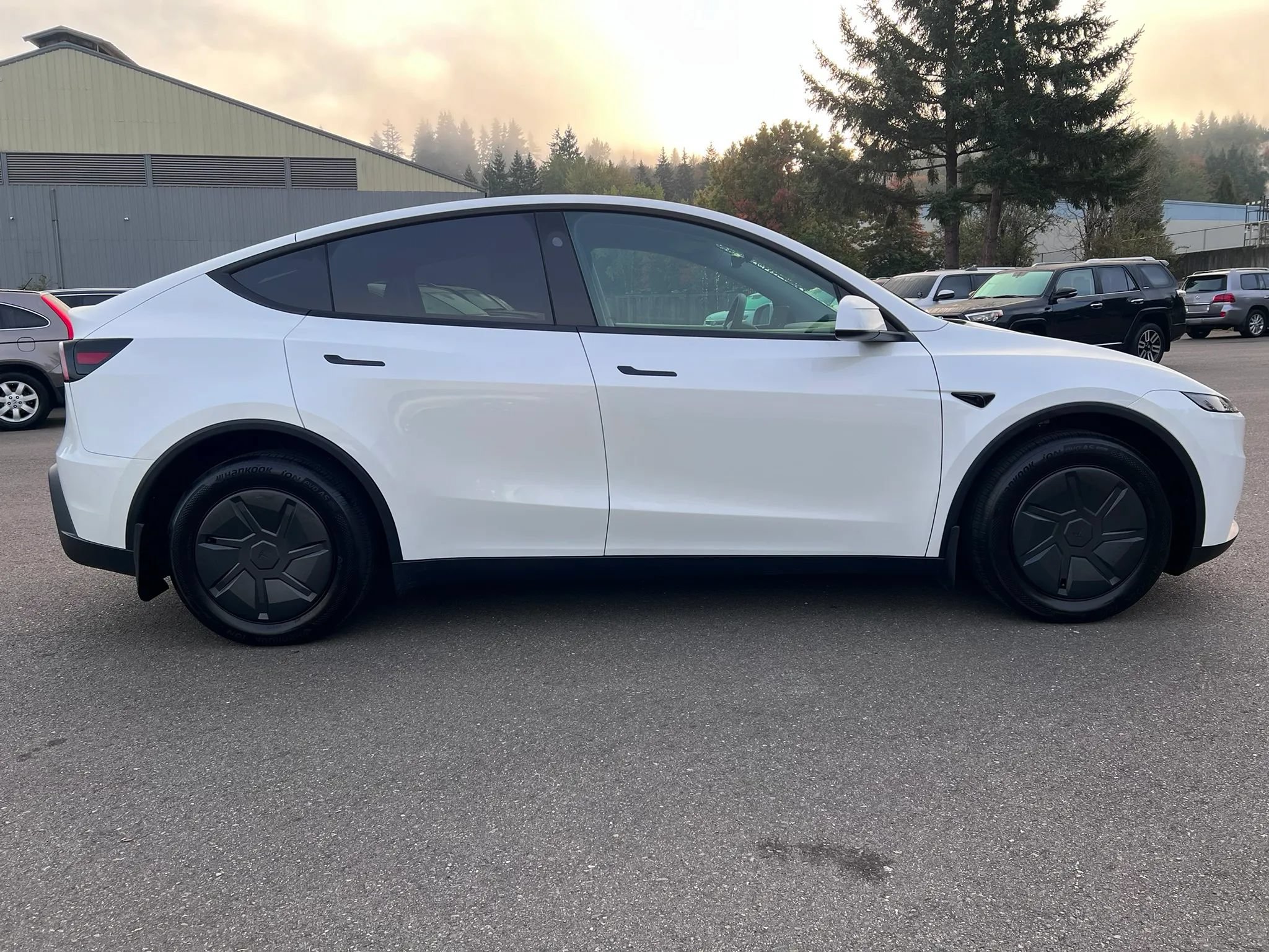 Used 2026 Tesla Model Y AWD image 8