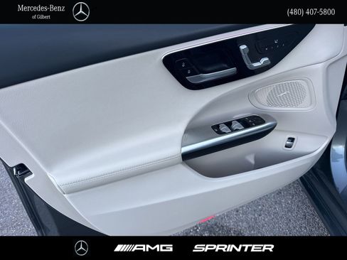 Used 2024 Mercedes-Benz C 300 4MATIC Sedan image 12