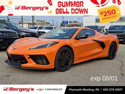 Used 2023 Chevrolet Corvette Stingray Preferred Cpe w/ Z51 Performance Package RWD image 1