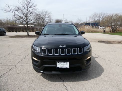Used 2019 Jeep Compass Sport AWD/4WD image 2