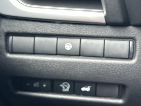 New 2026 Nissan Rogue SV AWD/4WD image 27