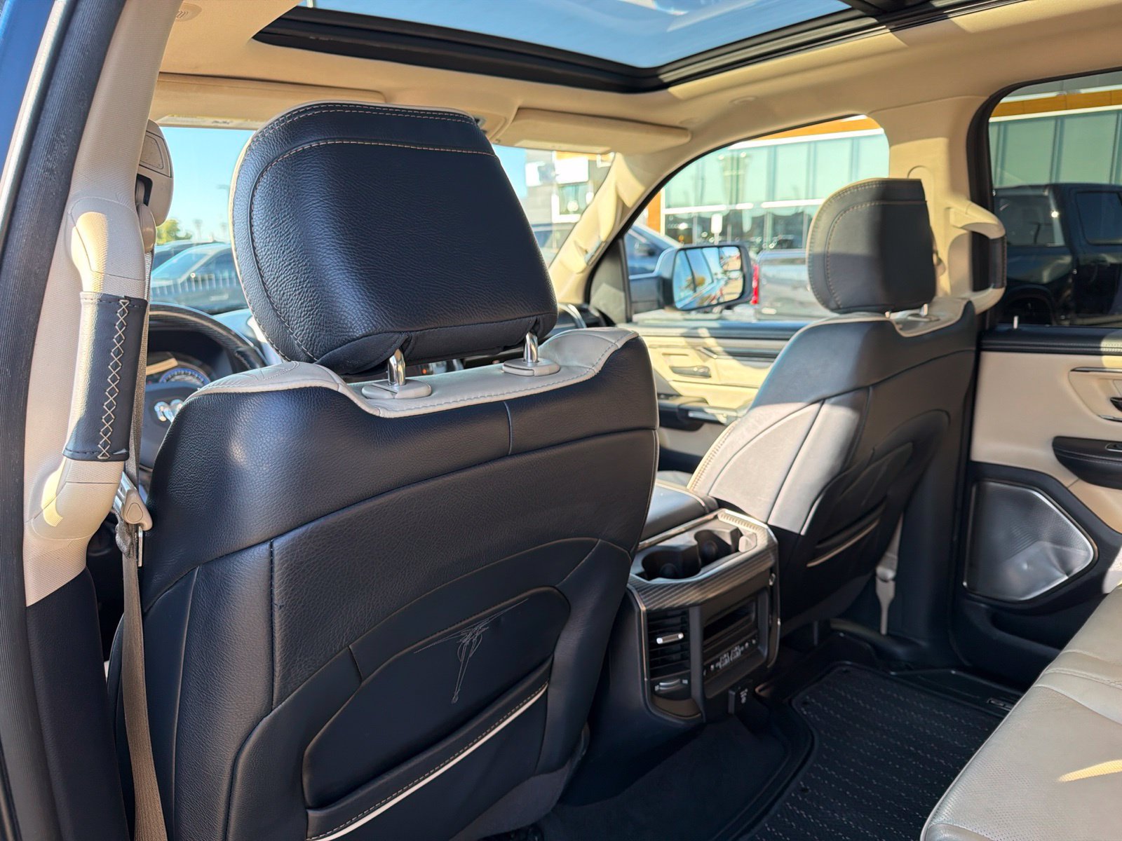 Used 2021 RAM 1500 Limited AWD/4WD image 17