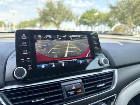 Certified 2022 Honda Accord Touring image 25