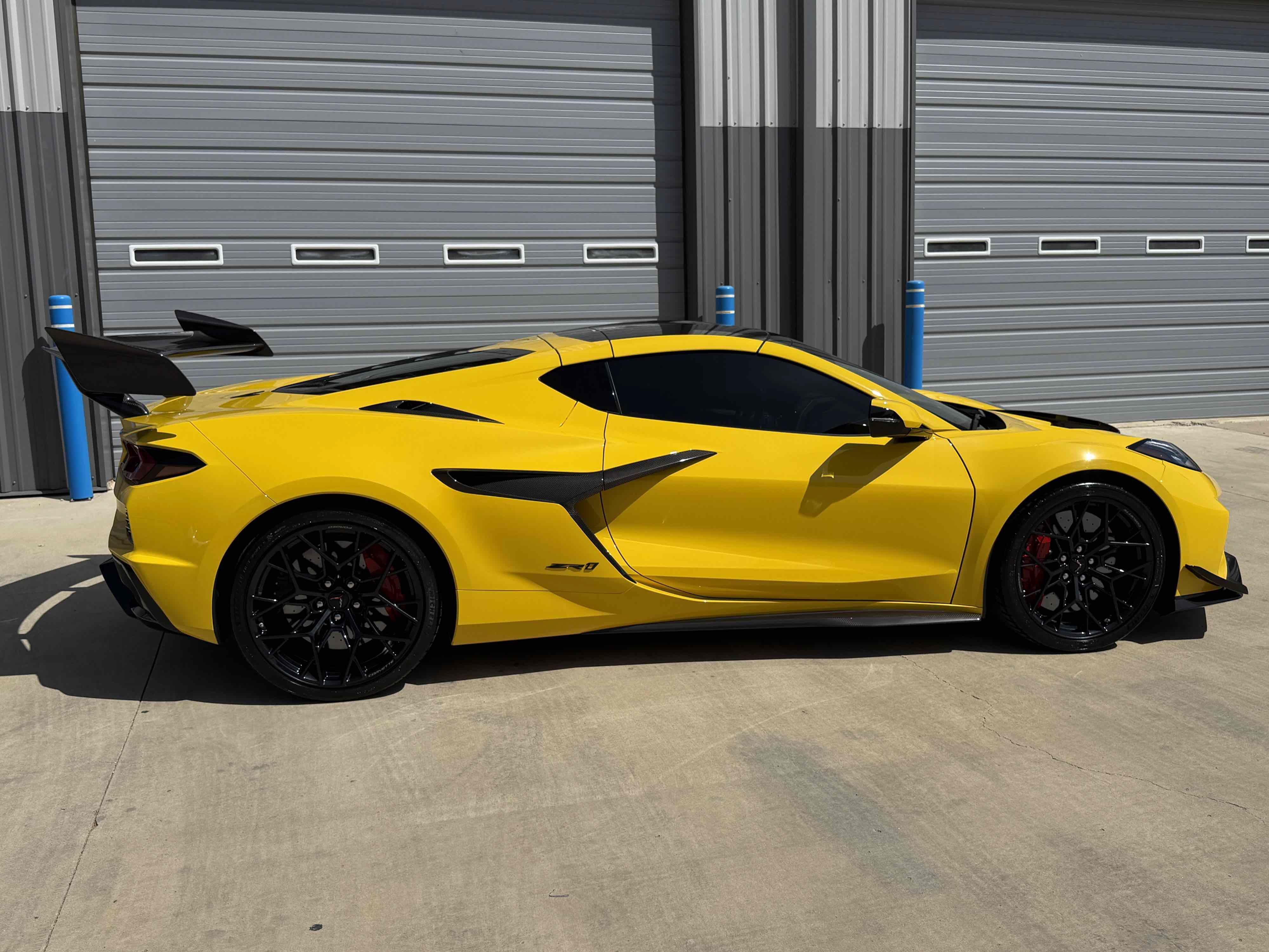Used 2026 Chevrolet Corvette ZR1 w/ ZR1 Carbon Fiber Aero Package RWD image 58
