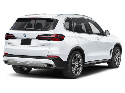 New 2026 BMW X5 xDrive50e image 2