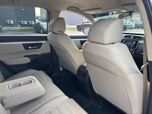 Used 2017 Honda CR-V LX image 26