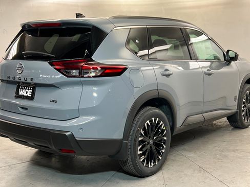 New 2026 Nissan Rogue SV image 5