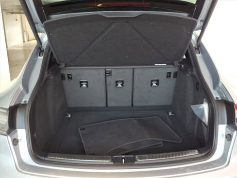 Used 2025 Porsche Macan GTS image 17