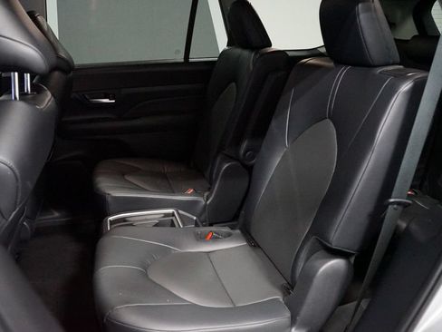 Certified 2026 Toyota Grand Highlander FWD image 28