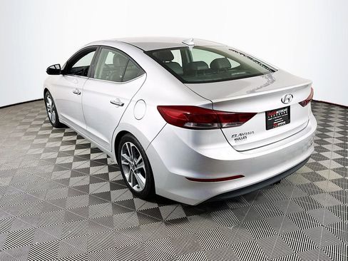 Used 2017 Hyundai Elantra Limited w/ Limited Tech Package 04 FWD image 5