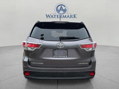 Used 2015 Toyota Highlander Limited w/ Driver Technology Package AWD/4WD image 4