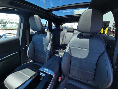 Used 2026 Mercedes-Benz GLC 300 4MATIC image 22