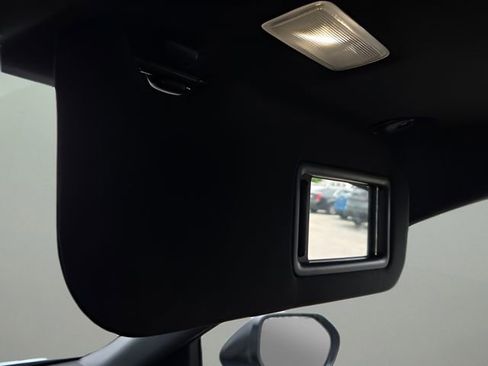 Used 2025 Toyota Camry XSE FWD image 31