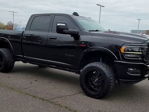 Used 2023 RAM 2500 Limited image 2