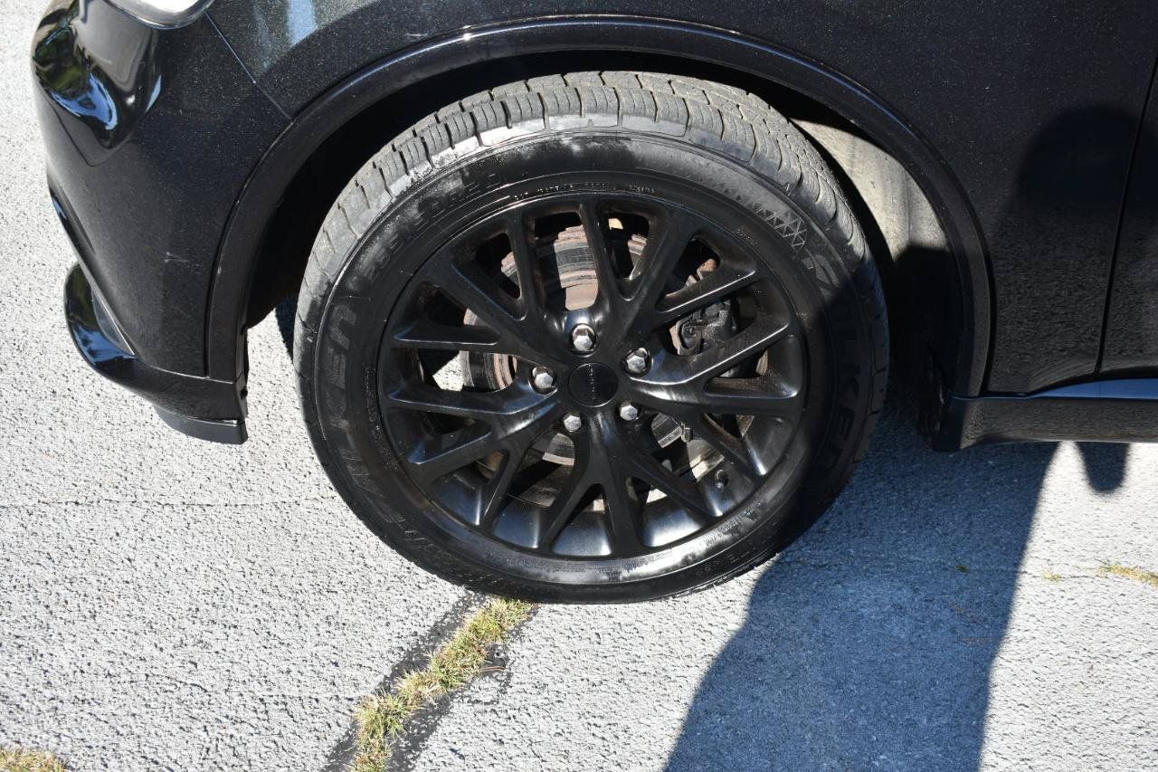 Used 2015 Dodge Durango R/T w/ Blacktop Package AWD/4WD image 28