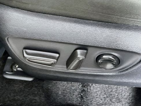 Used 2025 Toyota RAV4 XLE FWD image 16