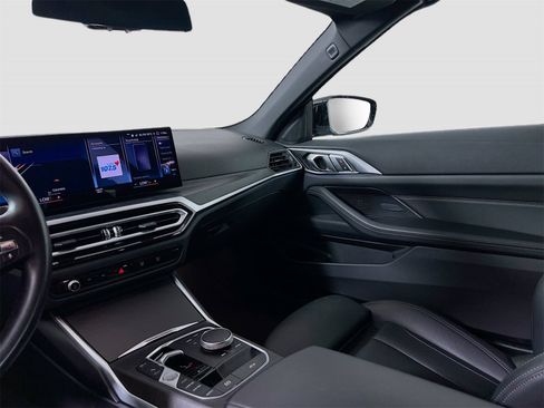 Used 2024 BMW 430i Convertible w/ Convenience Package image 25