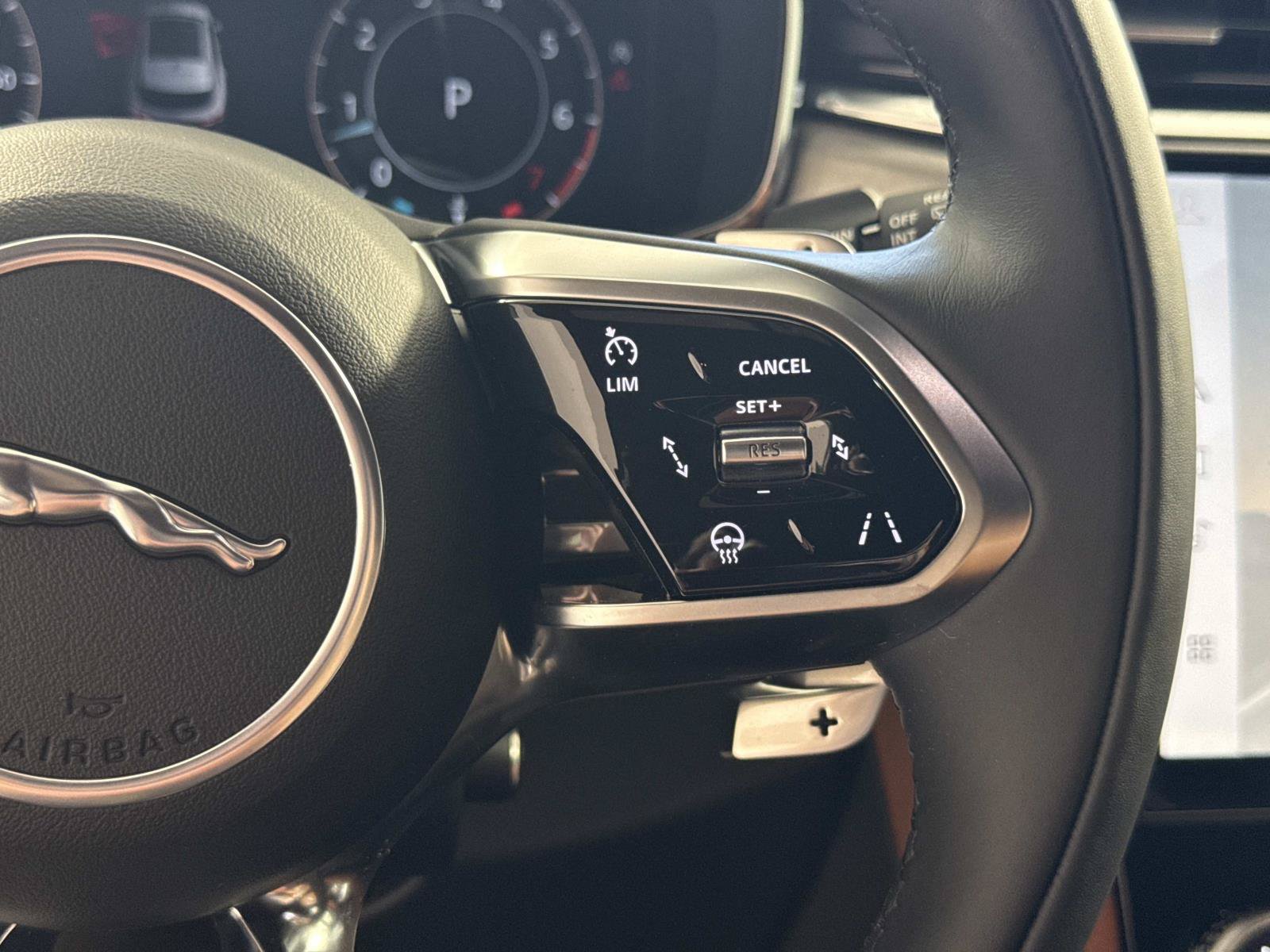 New 2026 Jaguar F-PACE R-Dynamic S AWD/4WD image 32