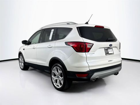 Used 2019 Ford Escape Titanium FWD image 13