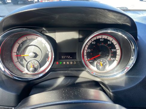 Used 2018 Dodge Grand Caravan SE w/ UConnect Hands-Free Group FWD image 11
