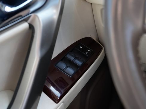 Used 2019 Lexus GX 460 Premium w/ Premium Package AWD/4WD image 13
