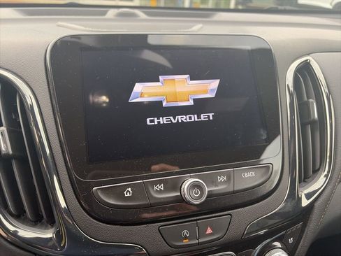 Certified 2023 Chevrolet Equinox Premier AWD/4WD image 11