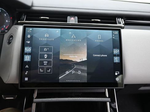 New 2026 Land Rover Range Rover Velar Dynamic SE image 24