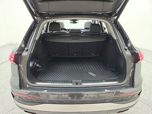 Used 2025 Audi Q5 Premium w/ Convenience Package AWD/4WD image 19