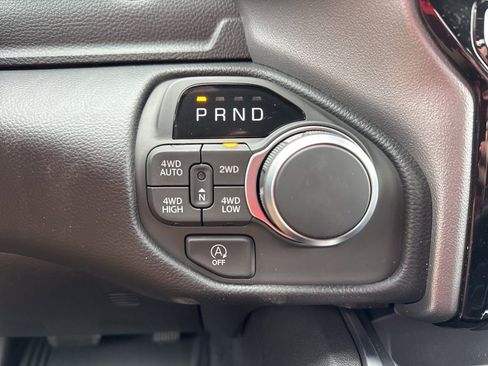 New 2026 RAM 1500 4x4 Crew Cab image 17