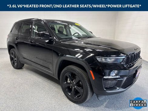 Used 2023 Jeep Grand Cherokee Limited w/ Black Appearance Package AWD/4WD image 1